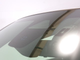 ホンダセンシング搭載。誤発進抑制機能・路外逸脱抑制機能・歩行者事故低減ステアリング・車線維持支援システム・先進車発進お知らせ機能など多彩な先進安全機能でより安全で快適なドライブを支援します。