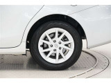 タイヤサイズ(205/60R16)です。