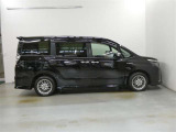 この度は、当社の展示車をご覧いただきまして、誠に有難うございます。自信をもってお勧めできる車となりますので、ごゆっくりご覧頂きたいと思います。