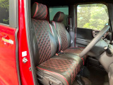 運転席シート廻りは使用感も少なく、良好な状態となっています。丁寧に使われていたことがよくわかりますね。