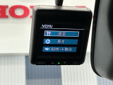 純正ドライブレコーダーが前後に付いております!万が一の時や楽しいドライブシーンの記録・再生が可能です!