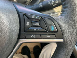 【プロパイロット】高速道でアクセル・ブレーキ・ハンドルをアシスト。運転の負担を軽減します。