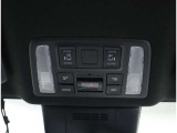 電動のスライドドアで楽々スムース!運転席からも開閉の操作もできます♪キーのスイッチひとつで自動開閉できる便利な機能もついてます♪