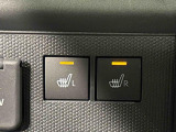 寒い日のドライブを快適にする運転席&助手席シートヒーターが付いてます。アクセサリーソケット(12V/120W)も装備されています。