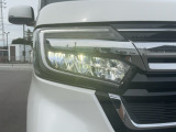 LEDヘッドライトが安全な夜間走行をサポートしてくれます♪照射範囲が広くなるので前方視界が全体的に明るくなり、夜間走行をしっかりアシスト♪