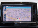 日産純正Wi-Fi内蔵9インチナビ(MM223D-L)装備。スマホを使って部分地図更新が可能です。フルセグ地デジTV、FM/AMラジオ、Bluetoothオーディオ、SDカード対応などオーディオ機能も充実です。
