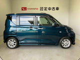 車両右側面からの写真になります。車をご覧になりたい時はお気軽に最寄りの店舗へご相談下さい。