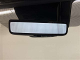 後方確認をミラーではなくカメラ映像で確認出来るデジタルインナーミラーを搭載!荷物があり、後方確認が出来ない時や雨天時などにとても便利☆