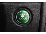 エンジン、エアコンなどを制御し低燃費な(ECONモード)に、また走りを楽しみたいとき、空調など快適性を重視したいときはスイッチOFFで通常モードに切り替えが出来ます。