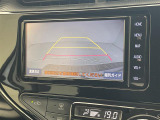 【バックモニター】後ろのカメラの映像をモニターに映し出すことができます!後方の見えない死角や、障害物との距離感をしっかり確認することができます!駐車が苦手な方におすすめです。