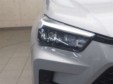 LEDヘッドライトです。デザイン性がよくとても明るいので、夜間の走行や悪天候でも安心です。しかも長寿命!