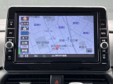 日産純正ナビMM321D-L装着。ナビがあれば知らない土地での運転も安心ですね♪