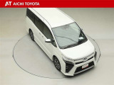 両側パワースライドドア付きだから、狭い駐車スペースなどでの乗り降りラクラク♪小さなお子さまのいるご家庭には嬉しい装備です。