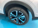 安全・安心な走行のために、納車前にダイハツのクルマを知り尽くしたエキスパートが基本性能に関わる機能や状態を徹底的に点検。消耗部品の交換など法定12ヶ月点検相当の点検・整備を実施しております