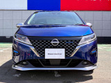 エンジンで充電してバッテリーに蓄電しモーターで走る。日産独自のパワートレーンe-POWER。滑らかな加速と優れた燃費性能が特徴です。