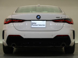 BMWのお車は、走行の安定性とコーナリングの良さを追求し、思い通りにハンドルの操作可能です。試乗車もご用意しておりますので、ぜひ&ldquo;駆け抜ける歓びをご体感ください!