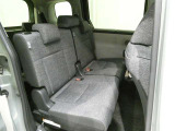 ゆとりある広々とした車内空間は、ドライブを始め買い物やレジャーなど、幅広く活躍します。一人でもみんなとでもお出かけを楽しみましょう!