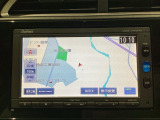 ナビゲーションはフルセグTV対応のGathers純正メモリーナビを搭載しています。Bluetoothオーディオ機能がありますので、スマートフォンなどの音楽も再生できます。