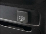 ◆アクセサリーソケット◆ドラレコの電源やスマートフォンの充電等に使用できる便利な電源ソケット!使いやすい場所に装備されています。