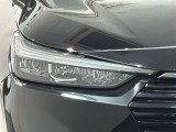 LEDヘッドライトは、点灯の瞬間から最大光量を発揮し、突然暗くなるトンネルなどでの安定感を高めます。