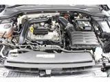 【エンジン】1.0 eTSI マイルドハイブリッドガソリンターボエンジンを搭載しております。