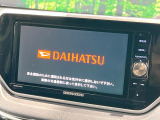 【純正ナビ】人気の純正ナビを装備しております。ナビの使いやすさはもちろん、オーディオ機能も充実!キャンプや旅行はもちろん、通勤や買い物など普段のドライブも楽しくなるはず♪