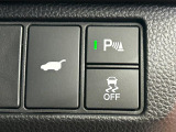 【パワーバックドア】スマートキーや運転席のボタンを押すだけでリアゲートが自動で開閉します!荷物を持っている時や、高い位置にあるバックドアを閉める際に便利な機能です♪