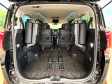 普段のお買い物や通勤、送迎等に十分な荷室スペースを確保しております。セカンドシートを倒すと、大きな荷物の積載も可能です♪