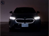 ☆BMWの代名詞とも言える【キドニーグリル】一目見ただけでBMW車であると認識できる確固たるアイコンとして存在感を放ちます☆