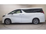 安心の納車前整備!エンジンオイル、オイルフィルター、ワイパーゴム、交換致します。詳しくはスタッフまで、お問い合わせ下さい。