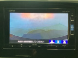 【バックカメラ】運転が苦手な方も車庫入れラクラクです!ギアをリバースに入れれば自動的に切り換わりますので、面倒な操作は不要です♪狭い駐車場もお車を傷つけず安心ですね!