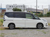 『サイドシルエット』運転席側写真になります。