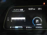 デジタル表示スピードメーターです。  走行距離 41643km ★映し出さ多彩な情報が、快適なドライブをサポートします。