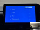 Bluetooth対応、CD/DVD再生機能付き。お好きな音楽を聴きながらのドライブは楽しいですよね〜♪
