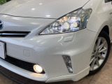 【LEDヘッドライト】悪天候や夜間走行時も良好な視界を確保し安心して運転できる高輝度LEDヘッドライトを装備!点灯速度が早く、消費電力も抑えられています。