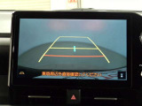 【バックカメラ】バック駐車が苦手な方の強い味方です。後方の状況が一目で分かりますので安心です。