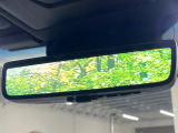 【デジタルインナーミラー】後席の大きな荷物や同乗者で後方が確認しづらい時でも安心!カメラが撮影した車両後方の映像をルームミラー内に表示。クリアな視界で状況の確認が可能です!