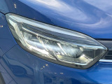 ●LEDヘッドライト:夜間走行時も良好な視界を確保し安心して運転できる高輝度LEDヘッドライトを装備!点灯速度が早く、消費電力も抑えられています。