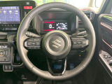 【純正革巻きステアリング】上質な革を使用することで、手にしっかり馴染みとても運転しやすいハンドルです♪