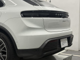 オプション:20インチ Macan S ホイール、ラゲッジルームに100Vソケット、ステアリングホイールヒーター