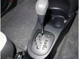 フロアATです!操作も簡単で運転も楽ですね!