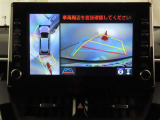 後方の見える安心をお届けするバックガイドモニター付:バックするときのアシストラインもあって楽々バック!車庫入れや縦列駐車をサポートし、苦手な駐車も安心です!今やもう手放せない装備ですネ♪