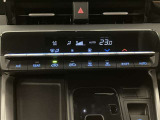 オートエアコンで空調管理も楽々です。