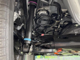 お車を安心してお乗りいただく為には、足回りの定期点検が欠かせません。サービスサポート(有償保証)では無料点検もご提供しており、安心のカーライフをお過ごしいただけるサポート体制が整っています。