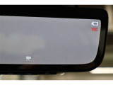 電子インナーミラー型ドラレコ(前・後方カメラ)搭載。前方・後方の2つのカメラで常時同時録画。万が一の場合、責任の所在を明確にできますし、後方からの煽り運転に遭遇した場合でも記録が残ります。