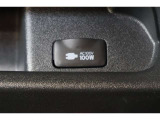 最大消費電力100W以下の電気製品を使用できる【100V・100W電源】を装備しています。シェイバーなどの充電や車載冷蔵庫などの電気製品も使用できます。ラゲージスペースにも装備しています。
