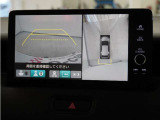 バックカメラ搭載です!車庫入れが苦手な人はもちろん、車両感覚に自信がある人にもお勧めです!見えない箇所が見えるようになるので、低い障害物や隠れてしまっている子供の存在等にも気付く事が出来ます。