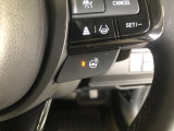 【ステアリングヒーター】車のハンドル部分を温めてくれて、寒い時期に手元を早く暖めることができます♪