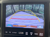 【バックカメラ】駐車時に後方がリアルタイム映像で確認できます。大型商業施設や立体駐車場での駐車時や、夜間のバック時に大活躍!運転スキルに関わらず、今や必須となった装備のひとつです!