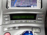 車内の温度管理に便利なオートエアコン☆